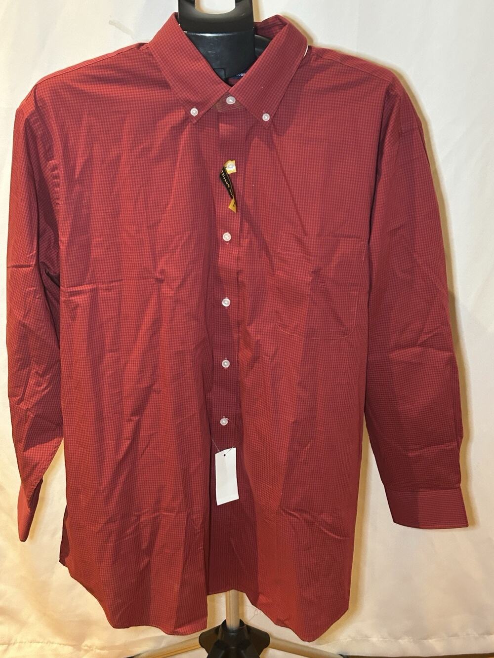 NWT Preswick & Moore Regular Fit Red Plaid size XL 17-17.5/ 32/33